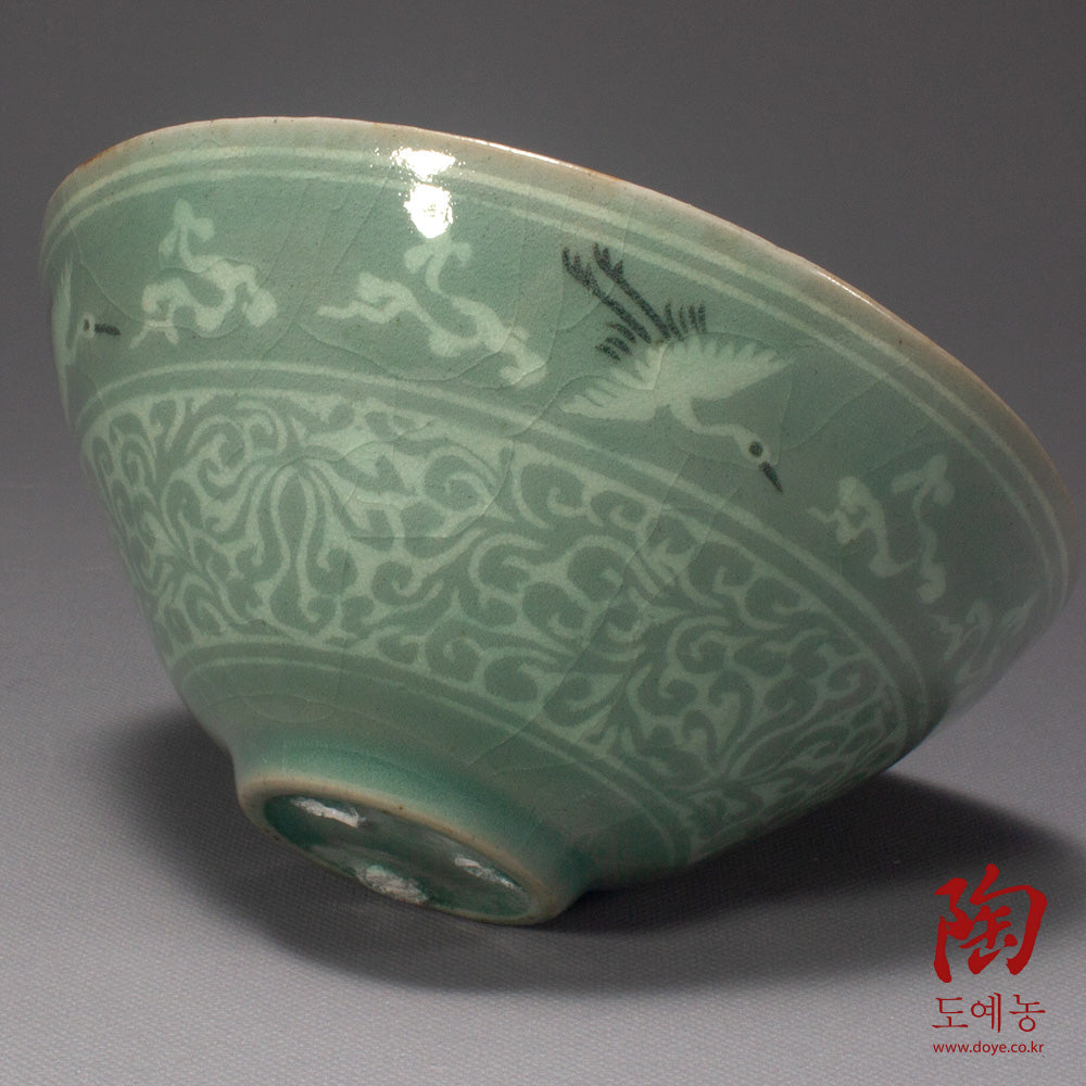 Celadon tea bowl — detail