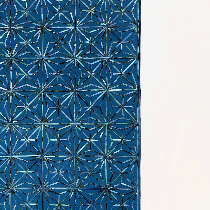 Chrysanthemum box — detail