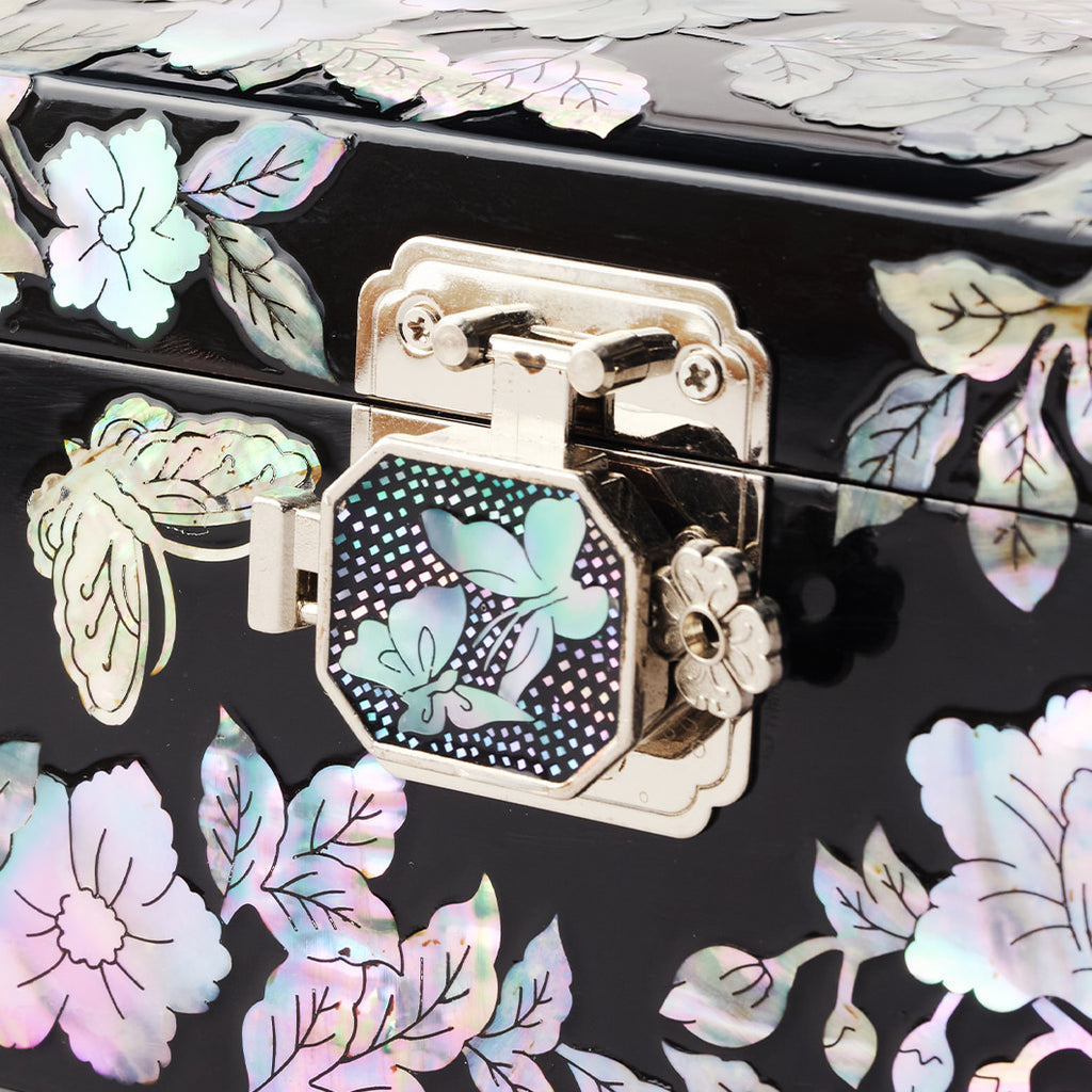 Peony & Butterfly chest — detail