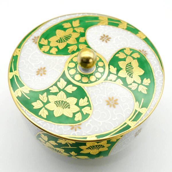 Yoshida Minori Kinrande Lidded Yunomi